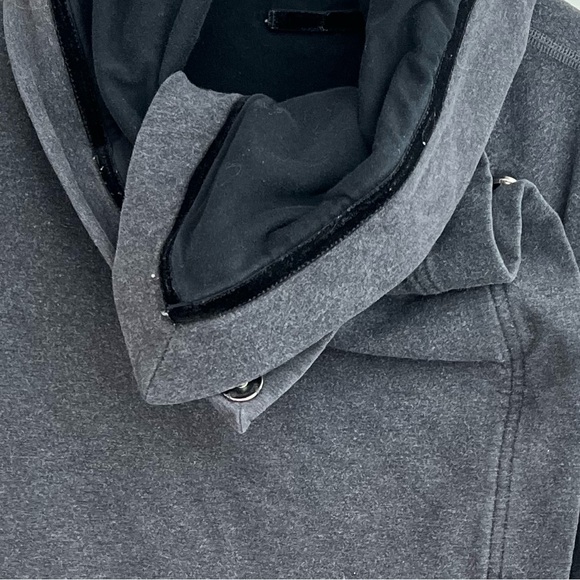 Lululemon Savasana Wrap - Picture 4 of 4